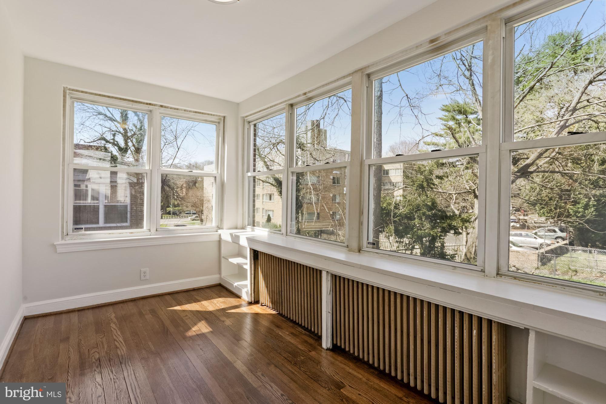 1367 Underwood Street Northwest Washington, DC 20012 - Photo 5 of 25