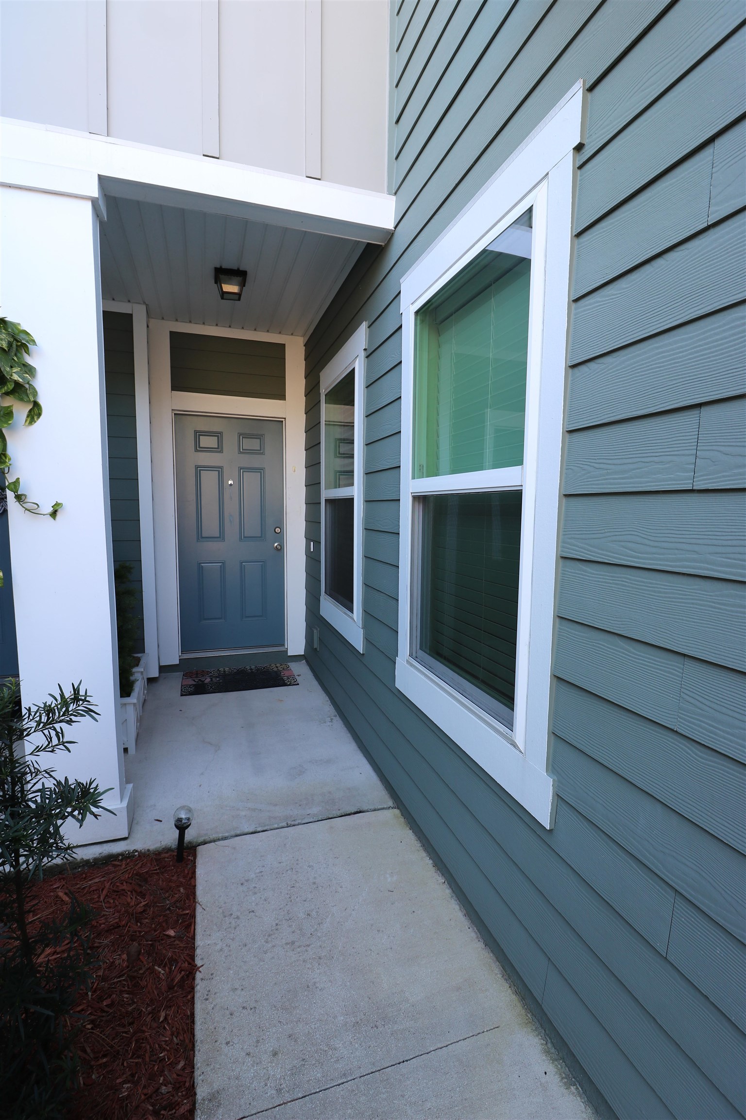 638 Servia Drive St. Johns, FL 32259 - Photo 2 of 27 a view of front door of house