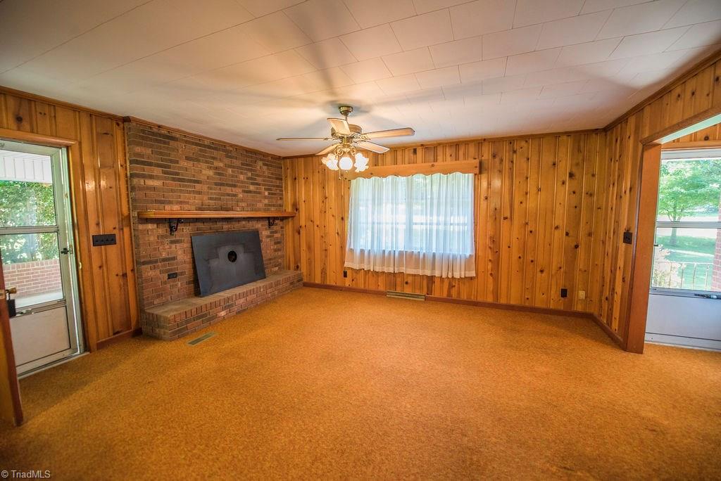 883 Pine Ridge Road Lexington, NC 27295 - Photo 2 of 24 Gallery Image 2