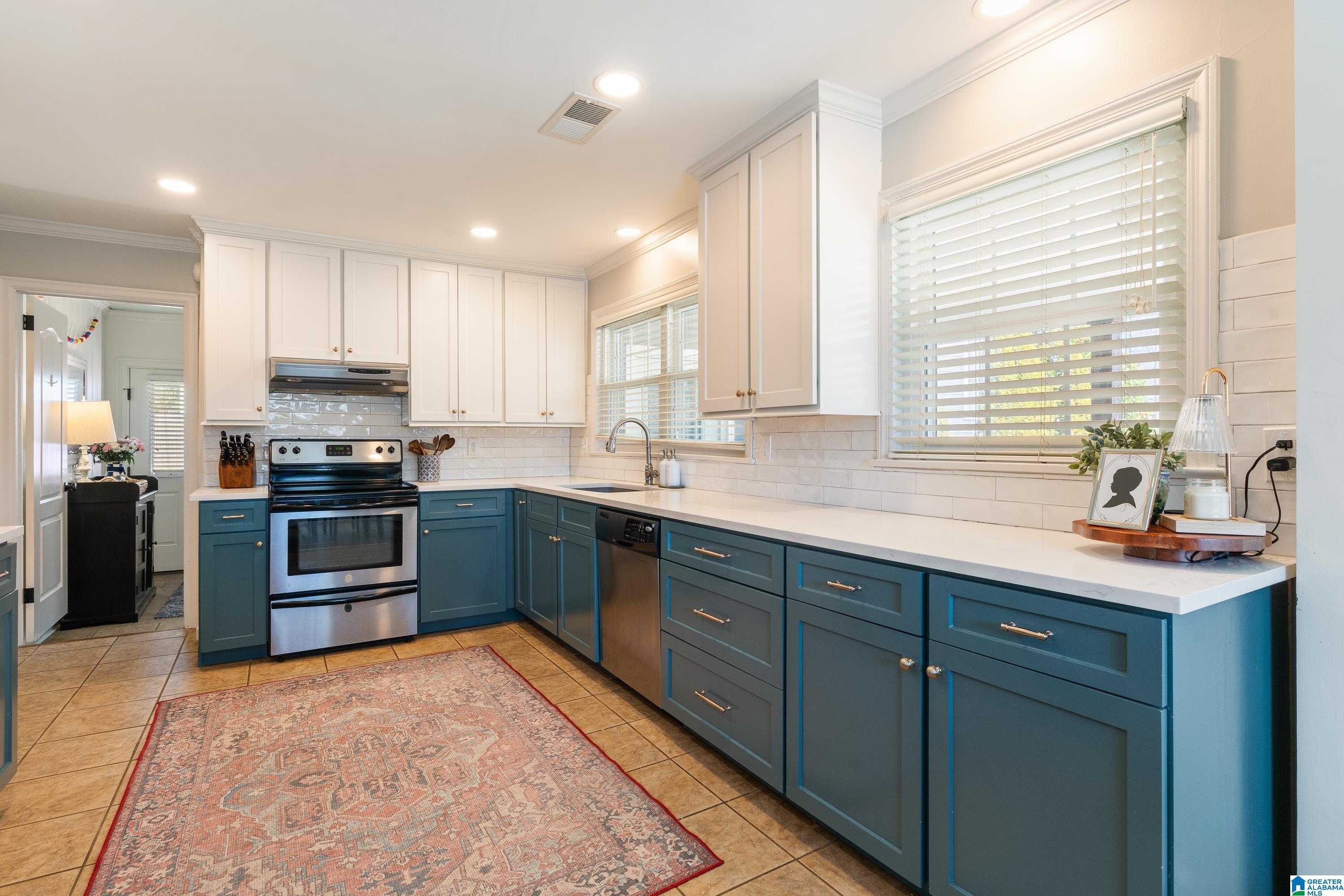 910 Shades Road Birmingham, AL 35209 - Photo 11 of 35 Gallery Image 11