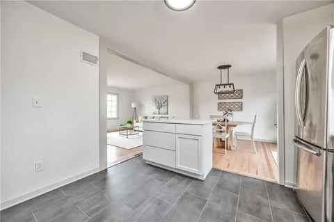 $389,000 | 9314 West 89th Terrace, Overland Park, KS 66212