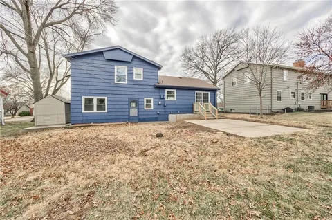 $389,000 | 9314 West 89th Terrace, Overland Park, KS 66212