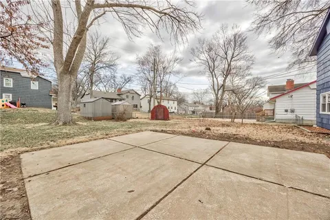 $389,000 | 9314 West 89th Terrace, Overland Park, KS 66212