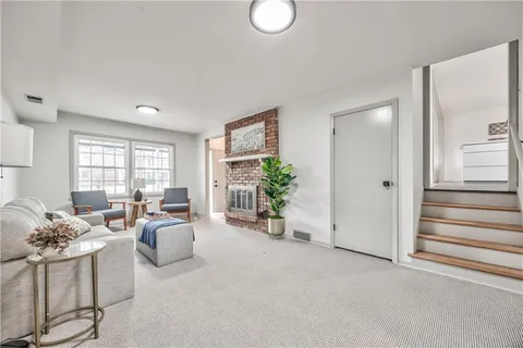 $389,000 | 9314 West 89th Terrace, Overland Park, KS 66212