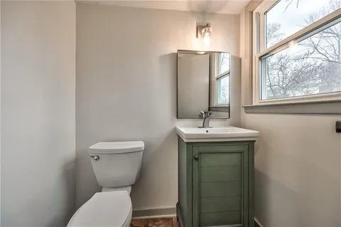 $389,000 | 9314 West 89th Terrace, Overland Park, KS 66212