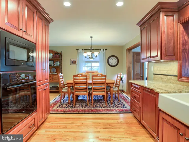 $385,000 | 24 Circle Drive, Mechanicsburg, PA 17055