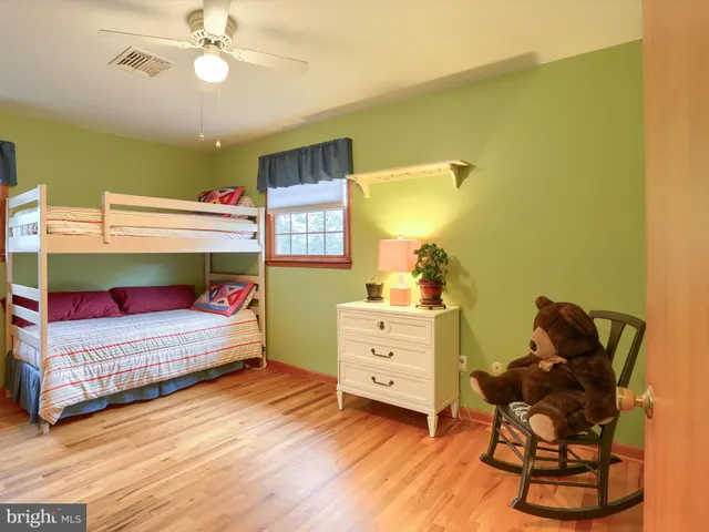 $385,000 | 24 Circle Drive, Mechanicsburg, PA 17055