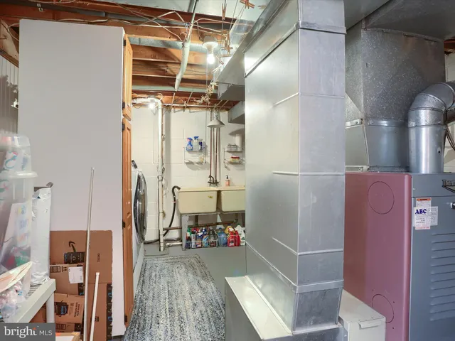 $385,000 | 24 Circle Drive, Mechanicsburg, PA 17055