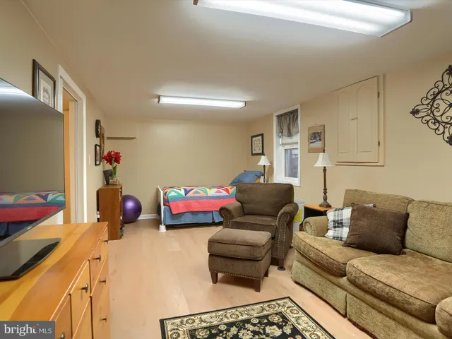 $385,000 | 24 Circle Drive, Mechanicsburg, PA 17055