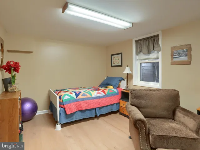 $385,000 | 24 Circle Drive, Mechanicsburg, PA 17055