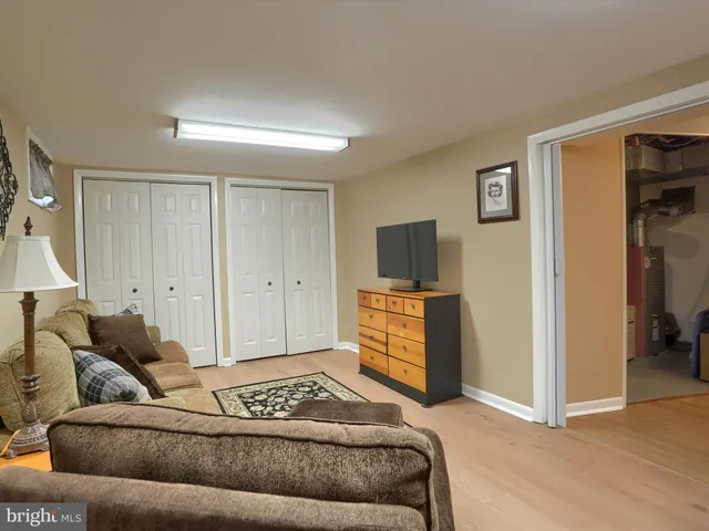 $385,000 | 24 Circle Drive, Mechanicsburg, PA 17055