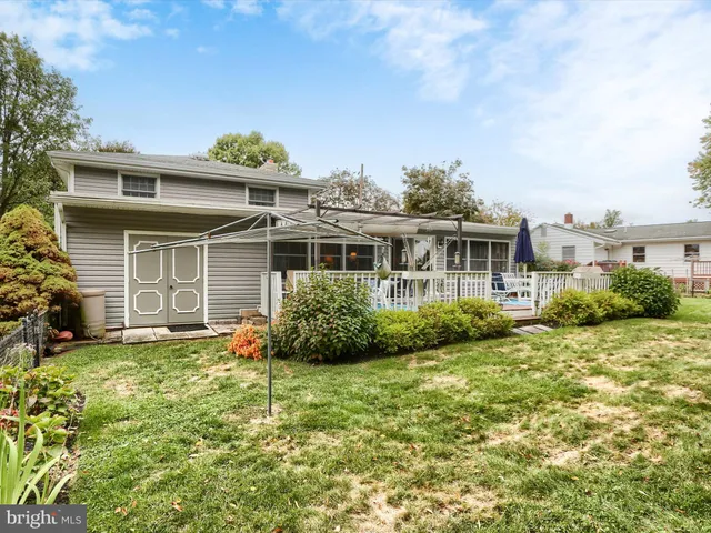 $385,000 | 24 Circle Drive, Mechanicsburg, PA 17055