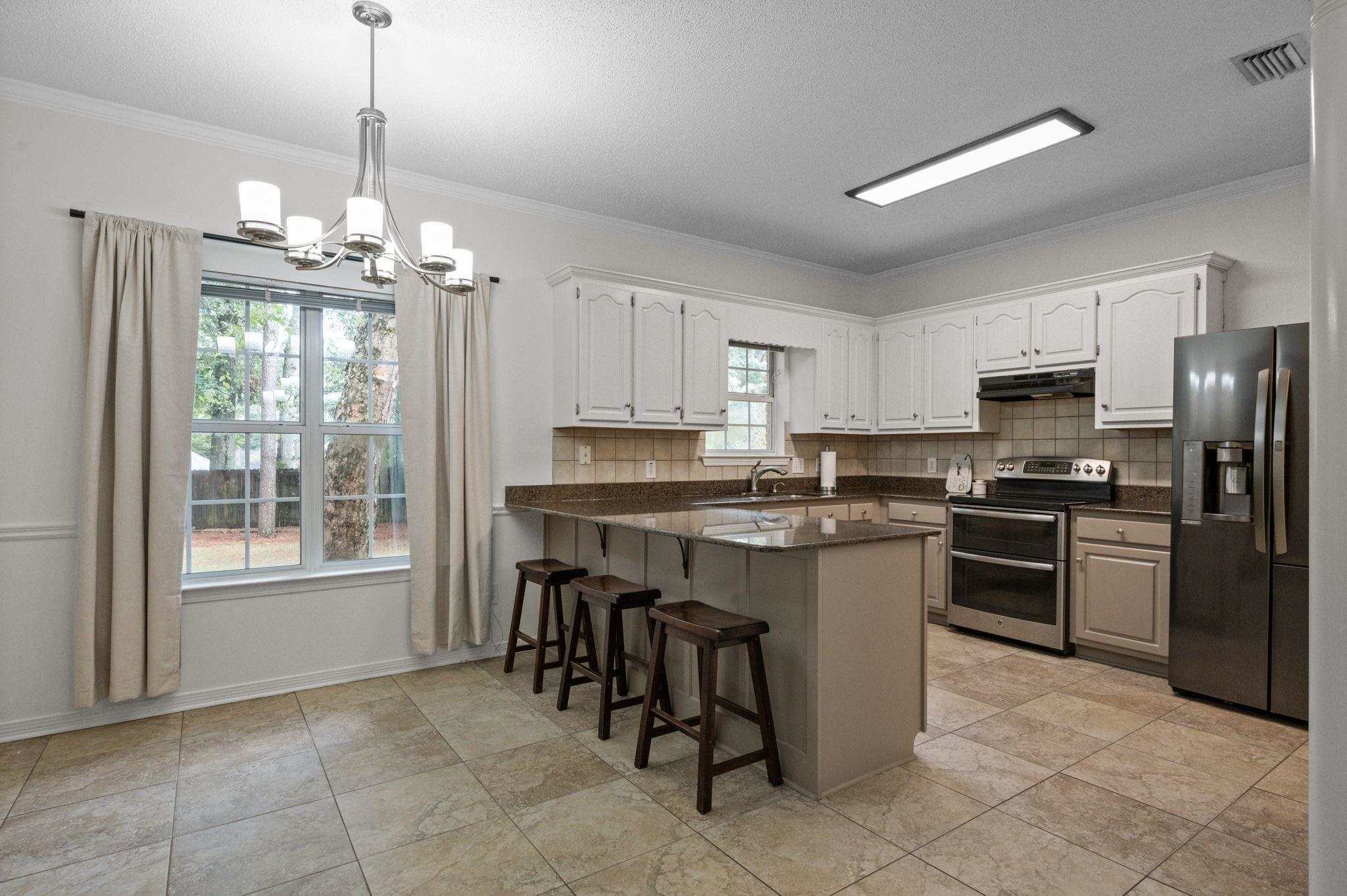 132 Hope Drive Daphne, AL 36526 - Photo 12 of 44 Kitchen