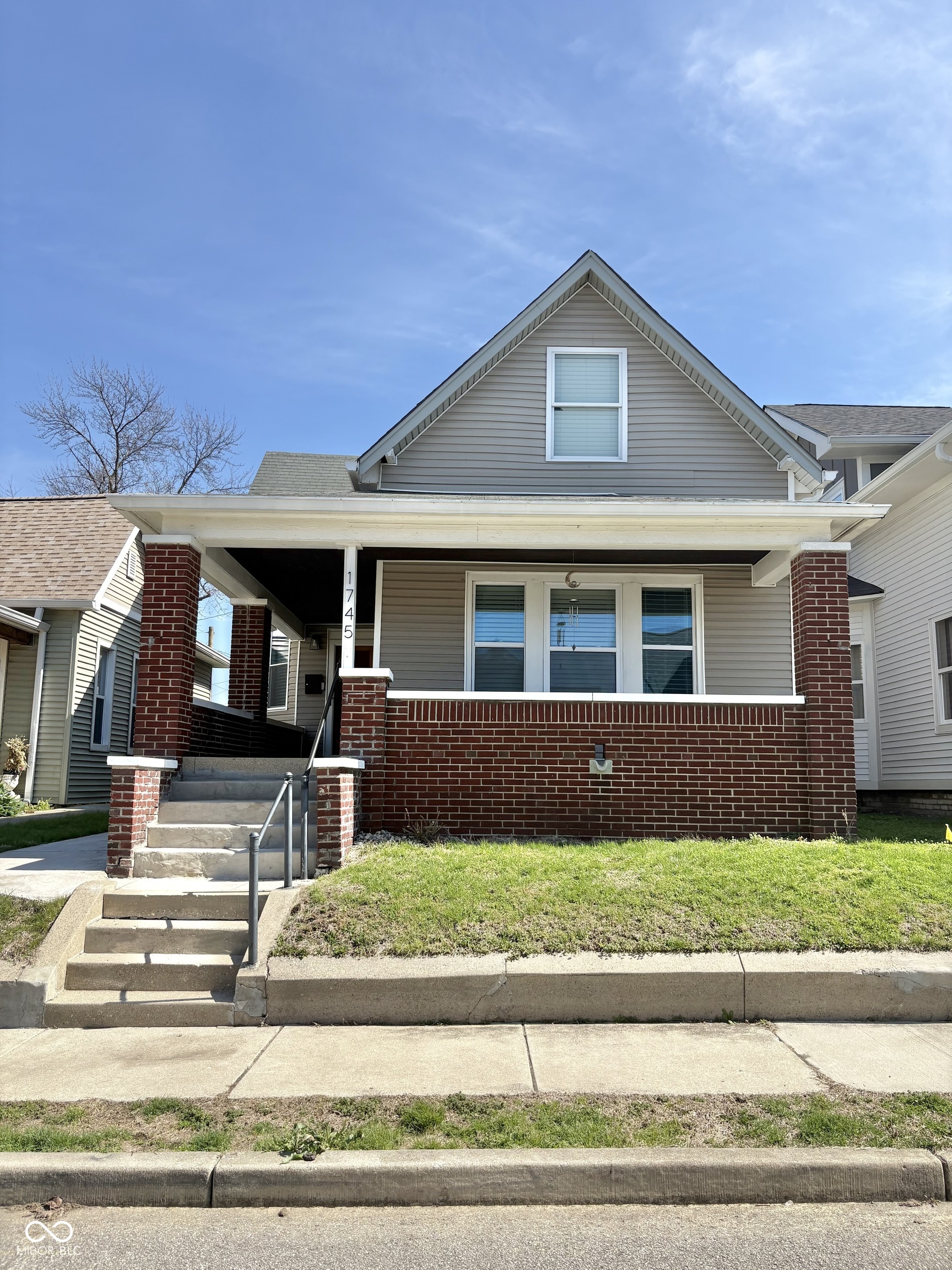 1745 Union Street Indianapolis, IN 46225 - Photo 1 of 35