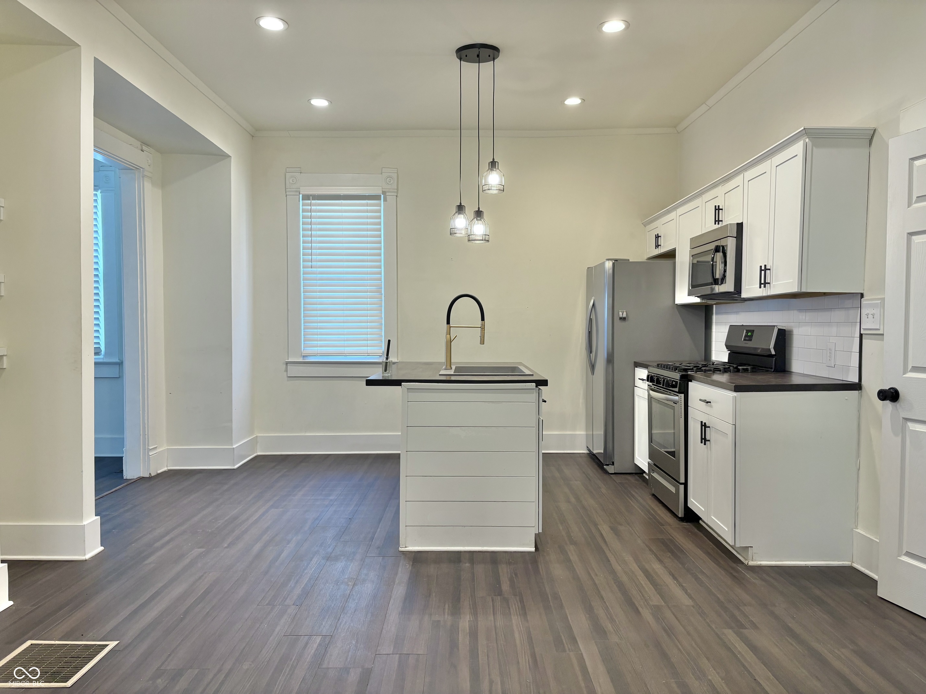 1745 Union Street Indianapolis, IN 46225 - Photo 12 of 35