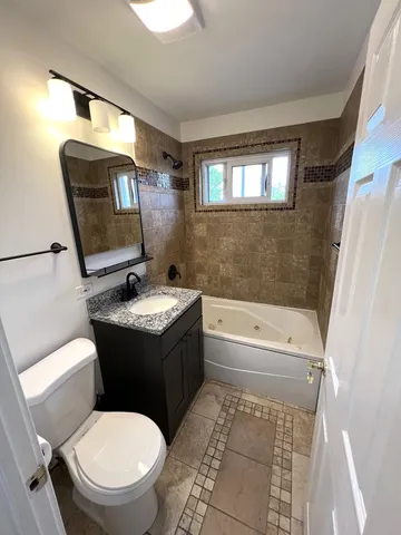 $1,600 | 6842 West Lode Drive, Unit 3B, Worth, IL 60482