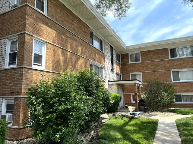 $1,600 | 6842 West Lode Drive, Unit 3B, Worth, IL 60482