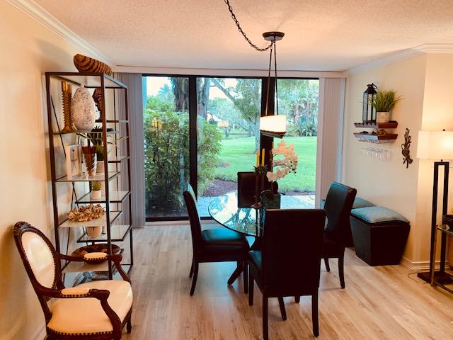 2607 Bridgewood Drive, Unit 2607 Boca Raton, FL 33434 - Photo 15 of 41 Dining