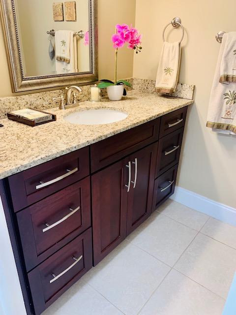 2607 Bridgewood Drive, Unit 2607 Boca Raton, FL 33434 - Photo 7 of 41 half bath