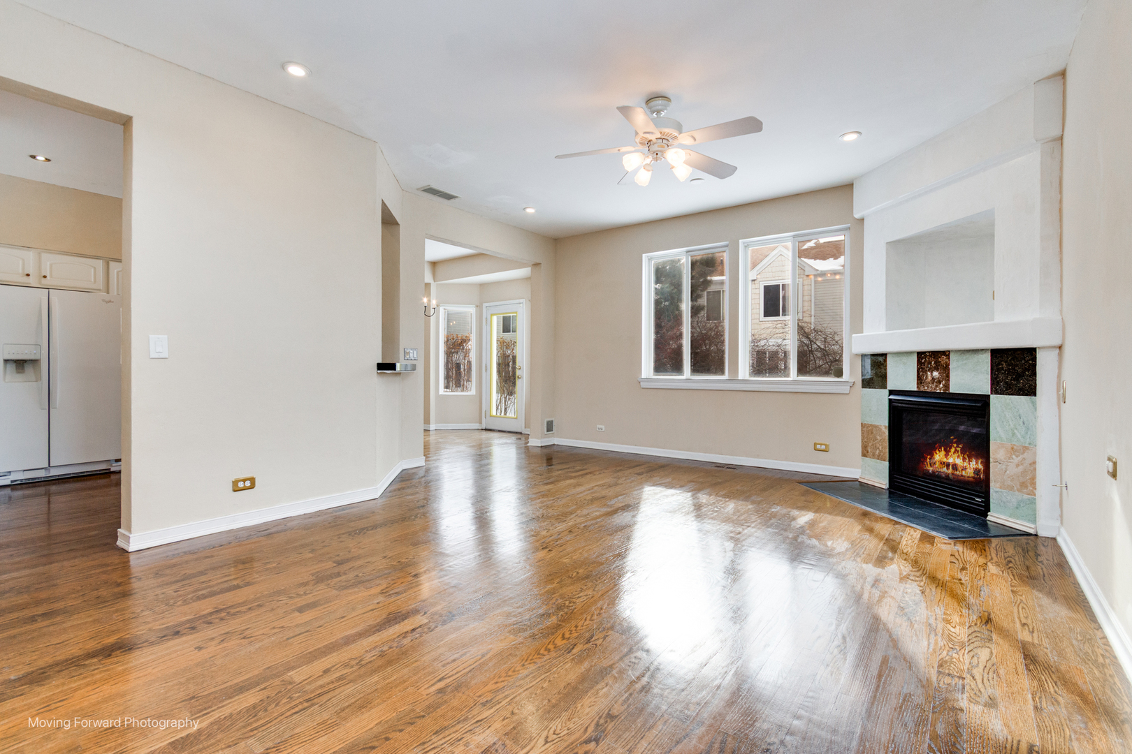 1141 Delta Court Elgin, IL 60123 - Photo 10 of 48