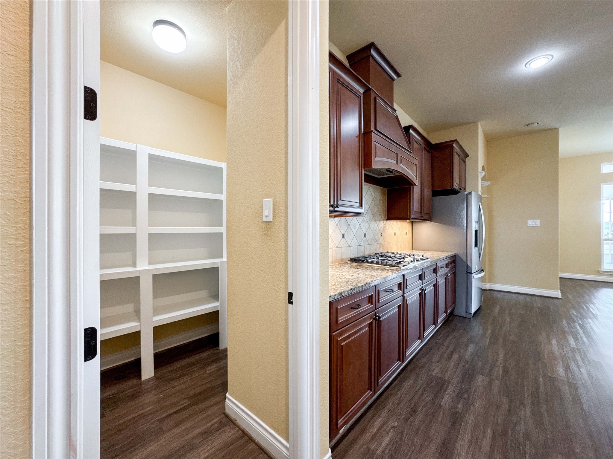 1409 County Road 63 Rosharon, TX 77583 - Photo 11 of 49