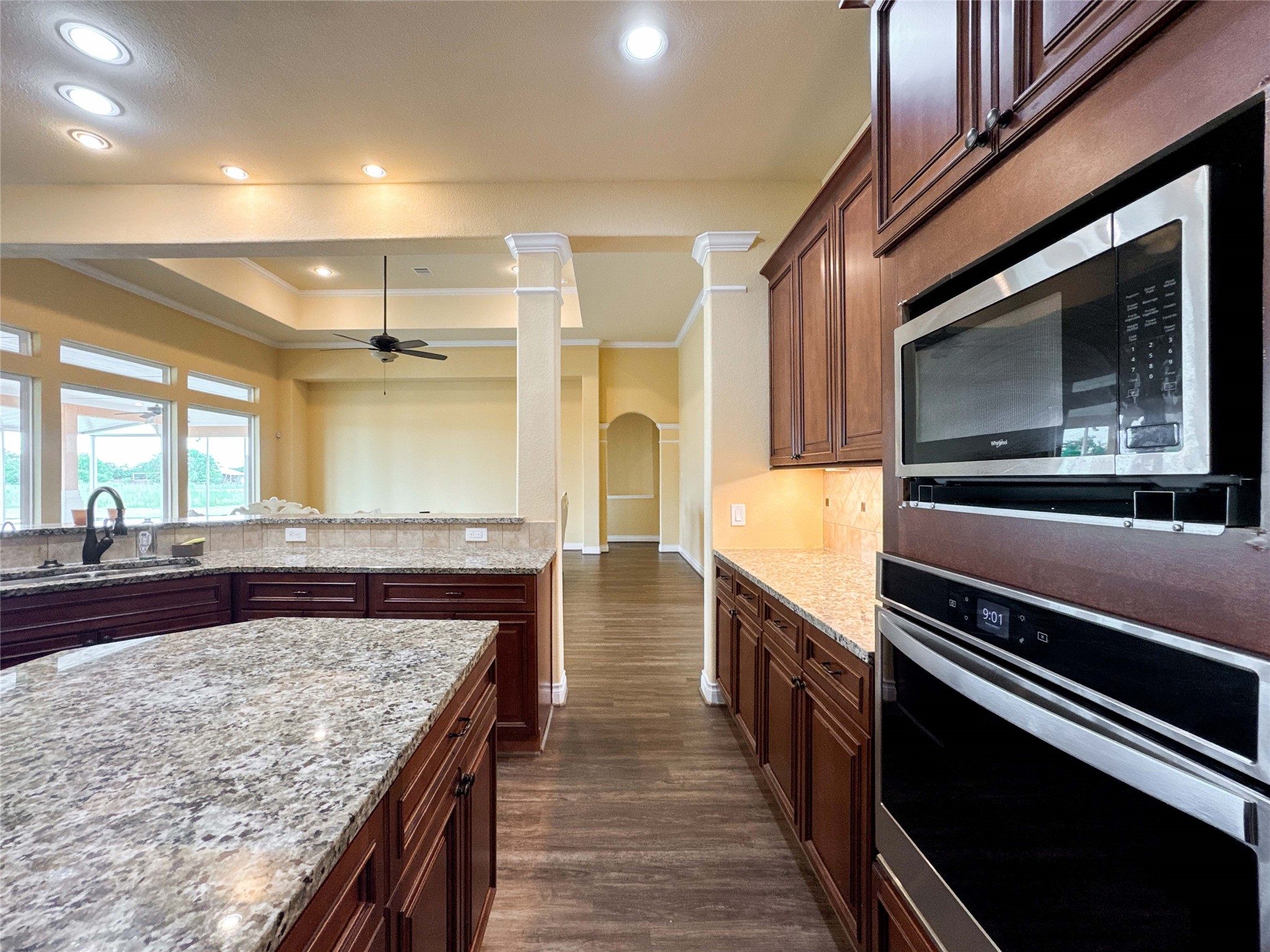 1409 County Road 63 Rosharon, TX 77583 - Photo 15 of 49