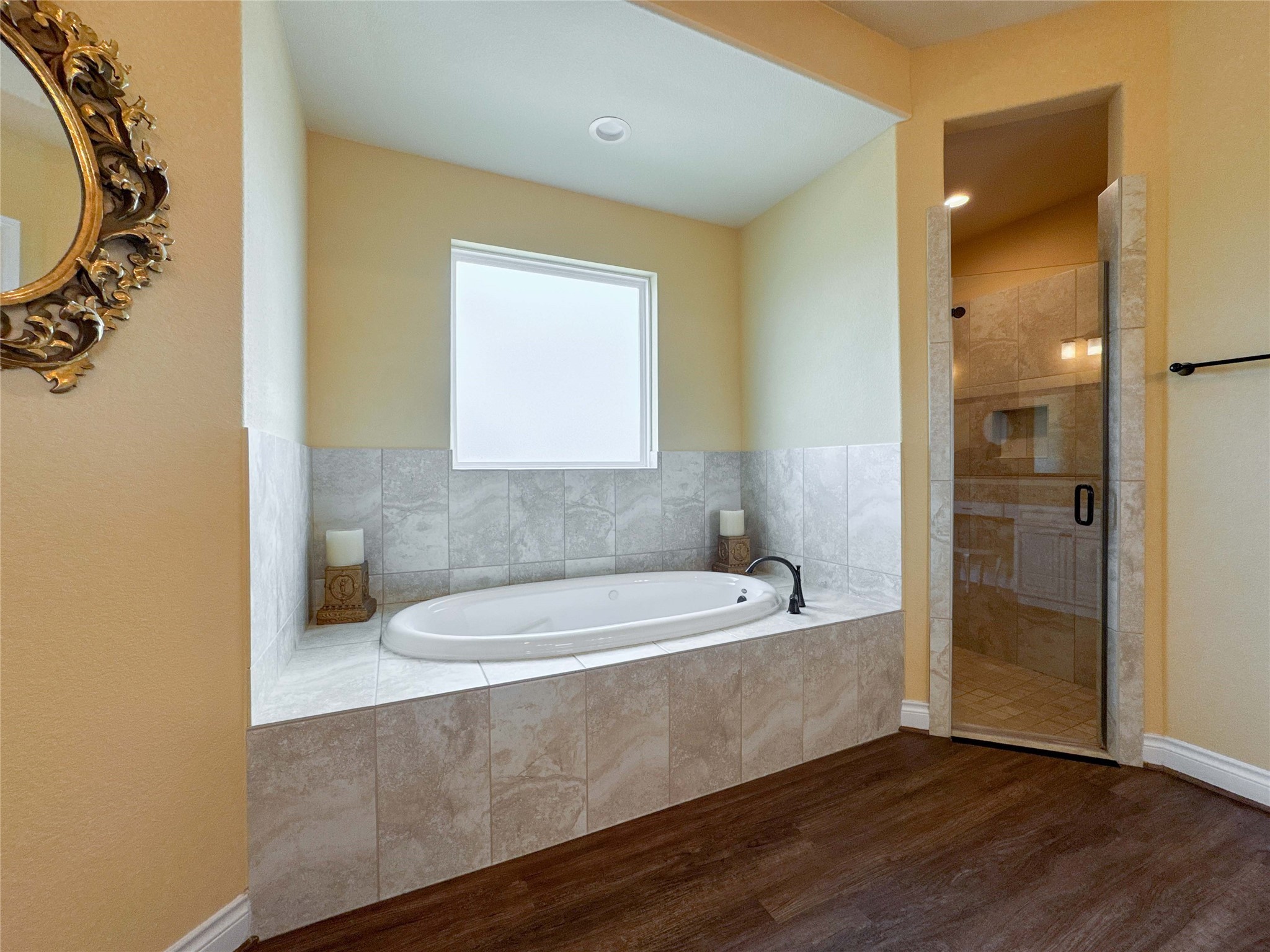 1409 County Road 63 Rosharon, TX 77583 - Photo 25 of 49 Primary Bedroom En-Suite Bath