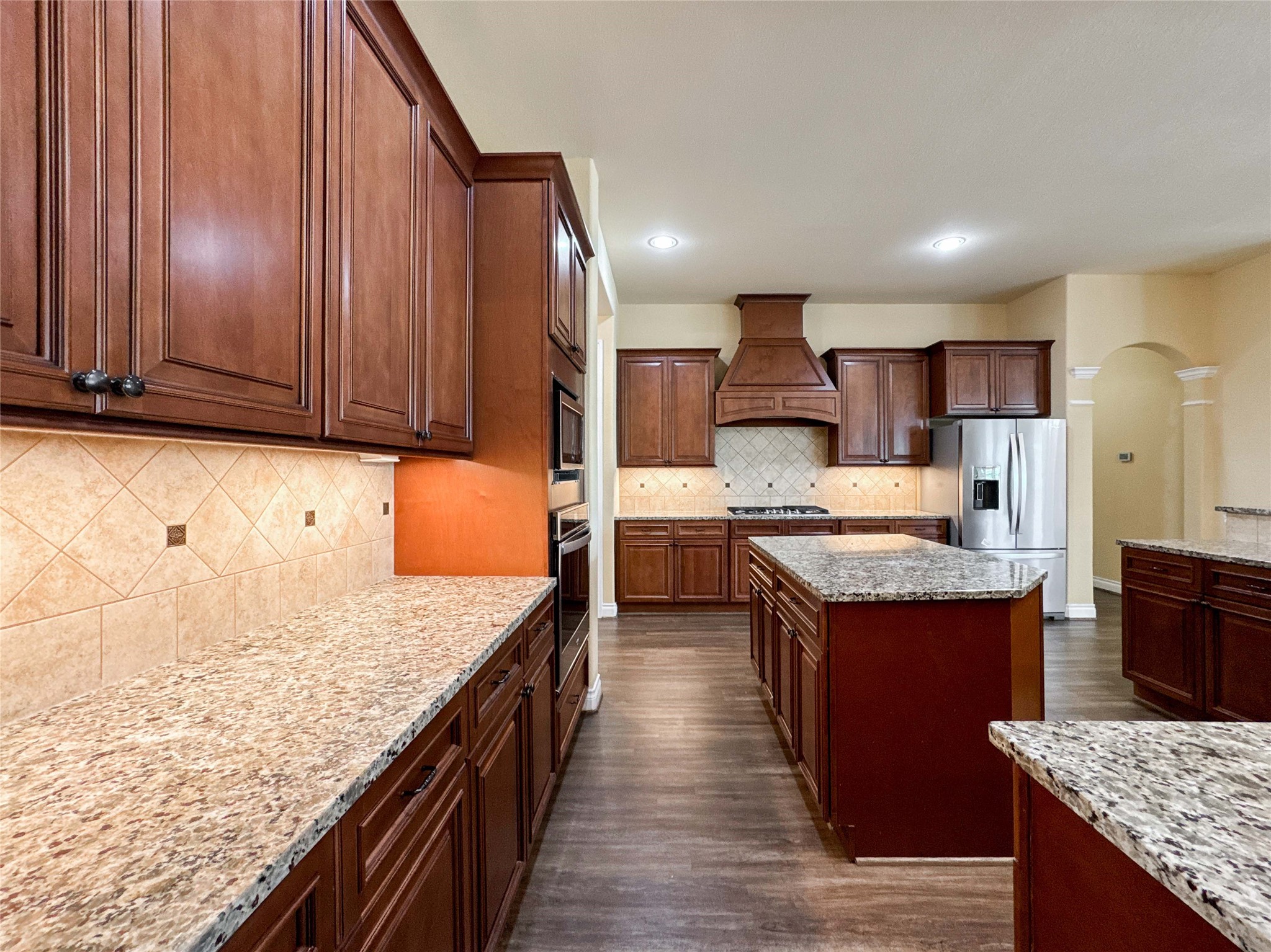 1409 County Road 63 Rosharon, TX 77583 - Photo 9 of 49