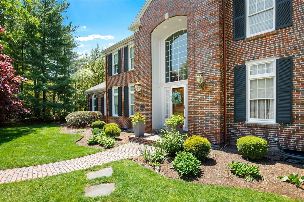 3 Stafford Road Lynnfield, MA 01940 - Photo 3 of 41