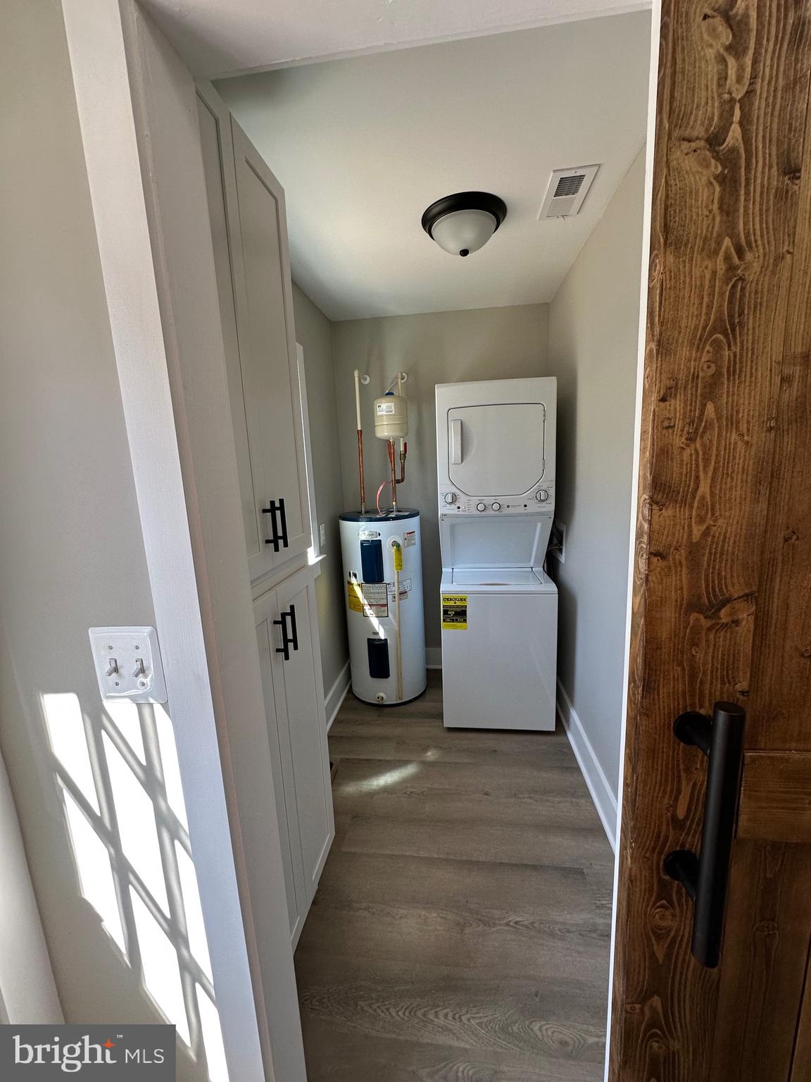 13051 Pullen Loop King George, VA 22485 - Photo 12 of 19 Washer/Dryer On Site