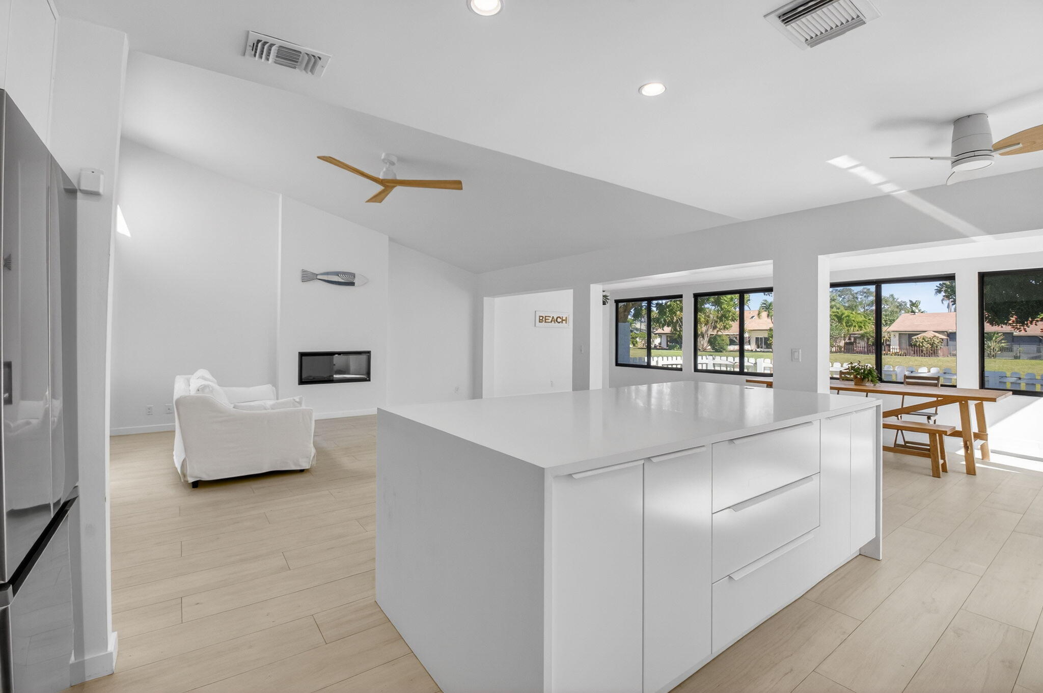 233 Southwest 28th Avenue Delray Beach, FL 33445 - Photo 17 of 61 Great room