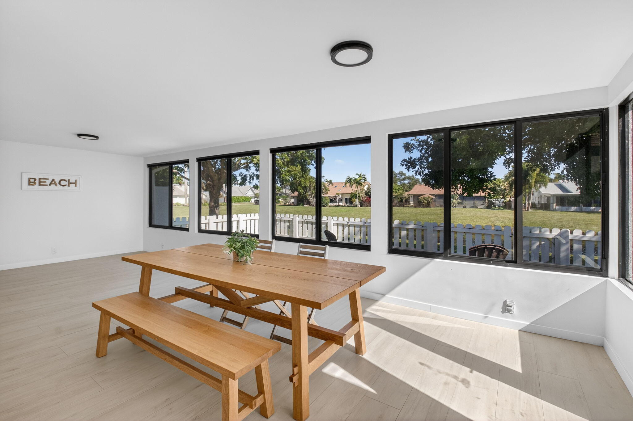 233 Southwest 28th Avenue Delray Beach, FL 33445 - Photo 21 of 61 Dining room