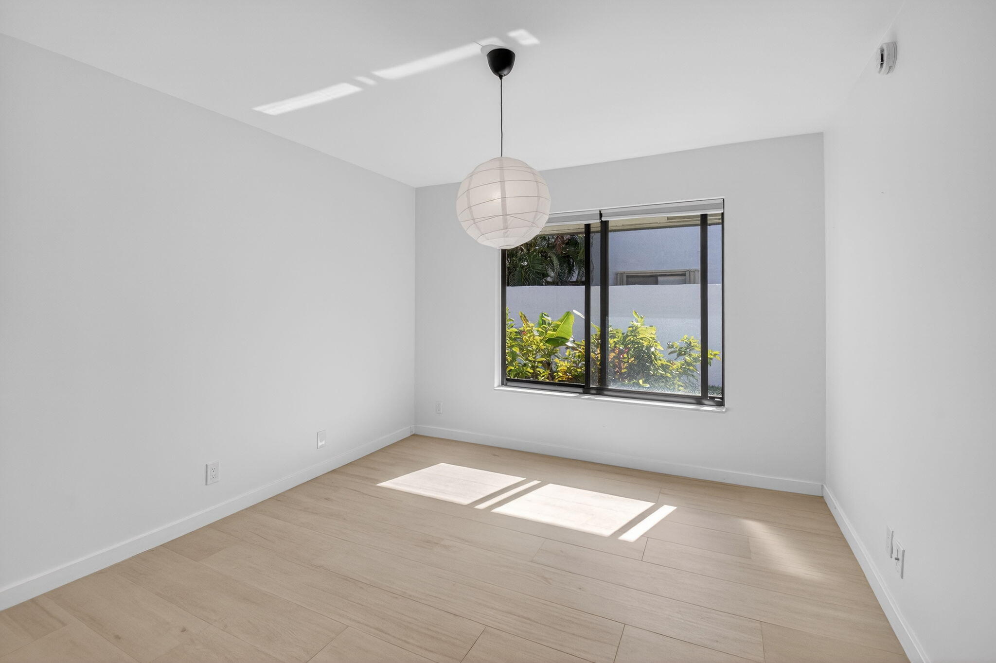 233 Southwest 28th Avenue Delray Beach, FL 33445 - Photo 27 of 61 2nd Bedrrom