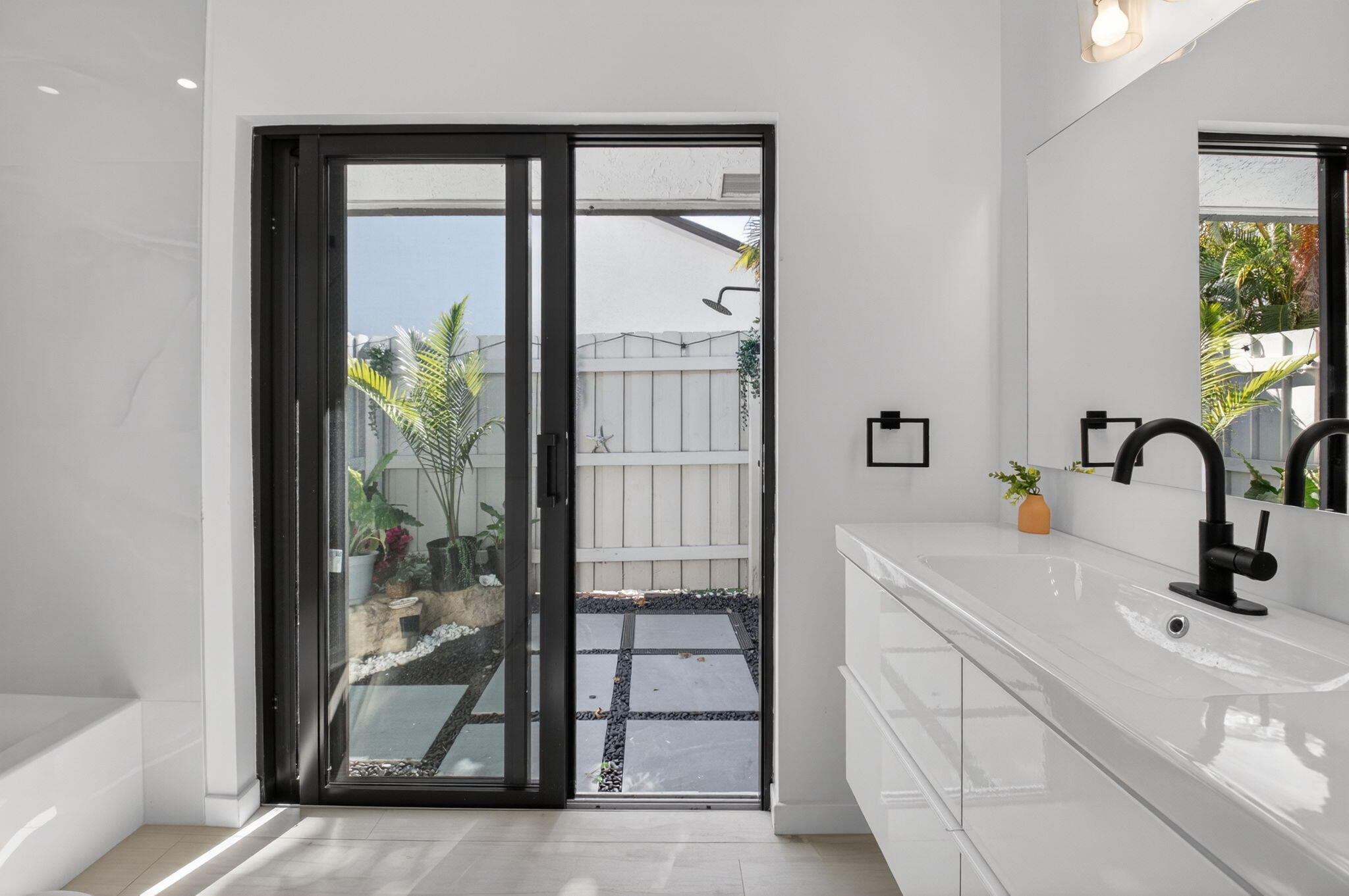 233 Southwest 28th Avenue Delray Beach, FL 33445 - Photo 33 of 61 Primary bathroom