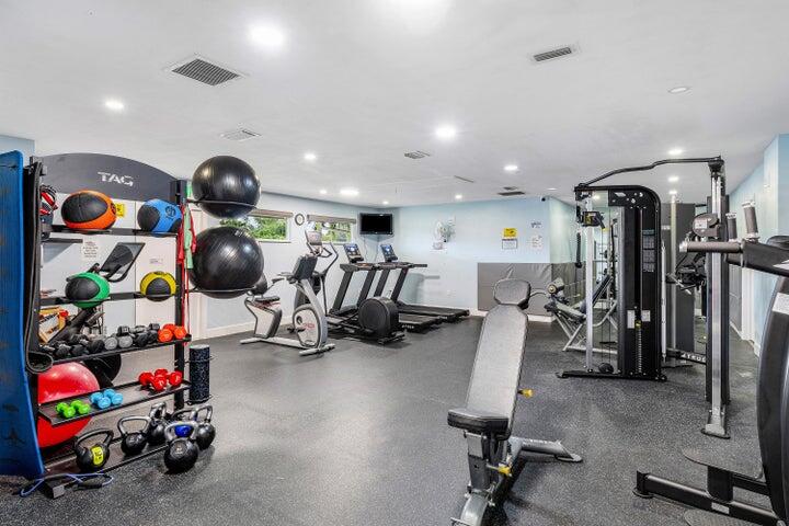 233 Southwest 28th Avenue Delray Beach, FL 33445 - Photo 56 of 61 Fitness room