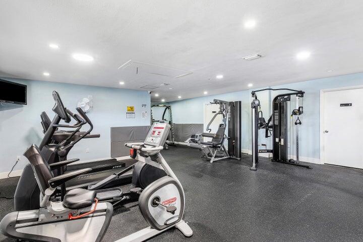 233 Southwest 28th Avenue Delray Beach, FL 33445 - Photo 58 of 61 2 Fitness room