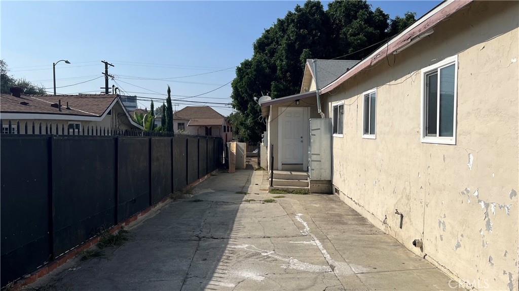1582 Ricardo Street Los Angeles, CA 90033 - Photo 5 of 27 a view of a house with backyard