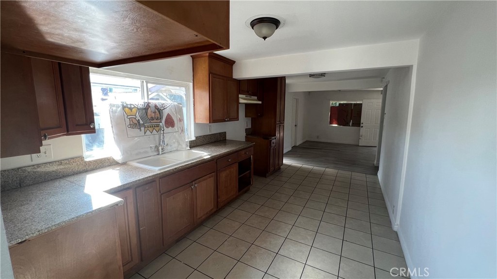 1582 Ricardo Street Los Angeles, CA 90033 - Photo 10 of 27 a large parking space with kitchen view