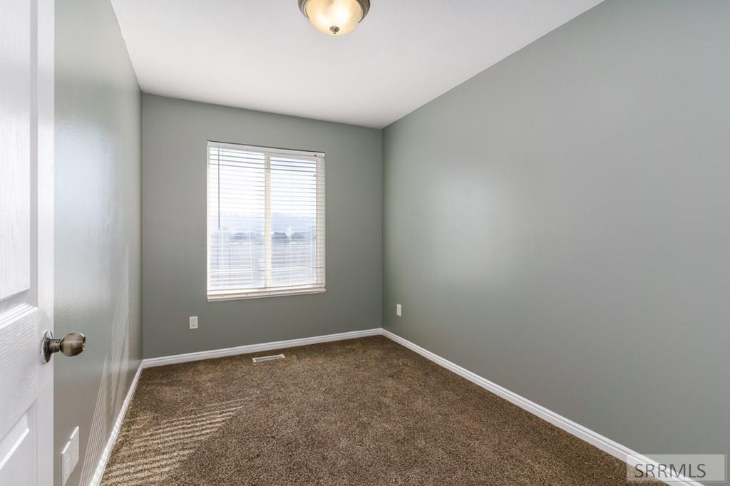 573 Raven Way, Unit B Chubbuck, ID 83202 - Photo 14 of 20