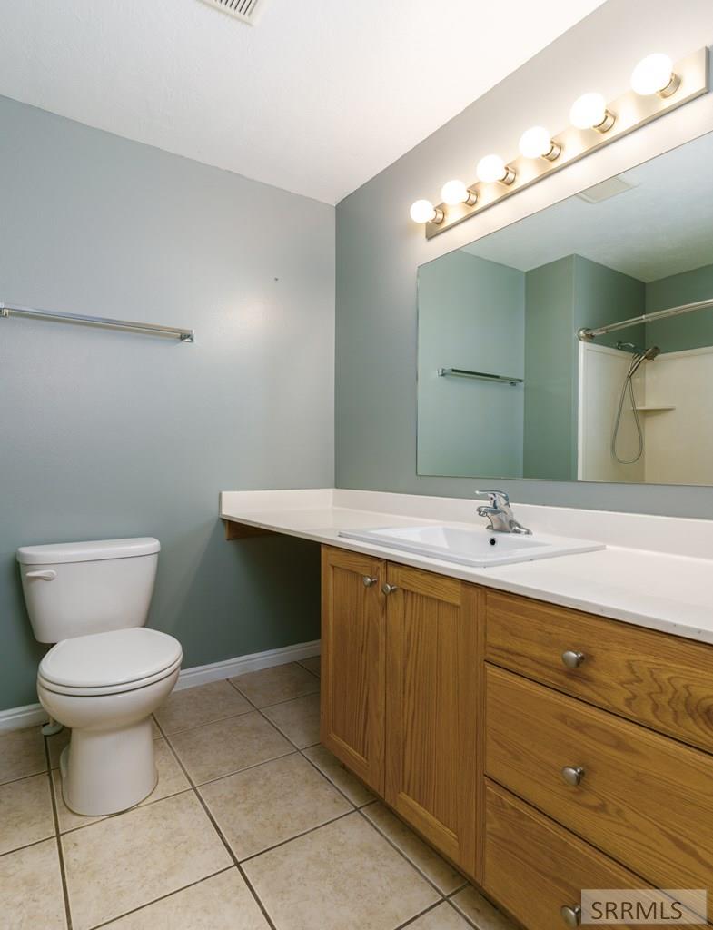 573 Raven Way, Unit B Chubbuck, ID 83202 - Photo 18 of 20