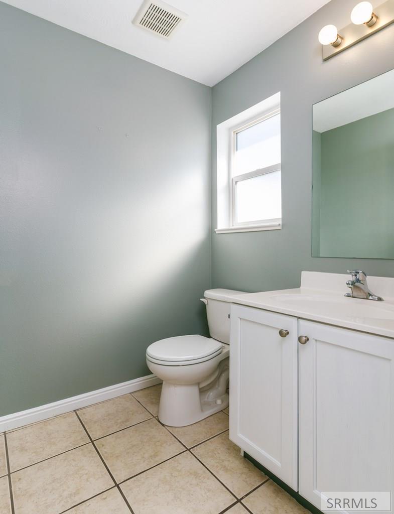 573 Raven Way, Unit B Chubbuck, ID 83202 - Photo 10 of 20