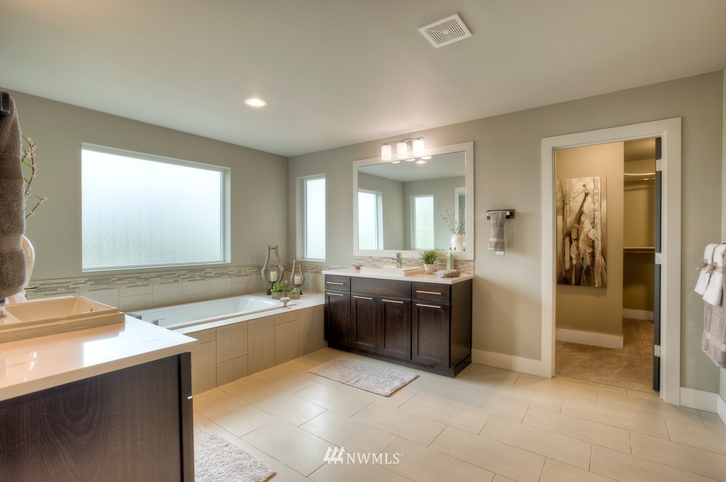8843 Northeast 202nd Place, Unit 9 Bothell, WA 98011 - Photo 12 of 22 Gallery Image 12
