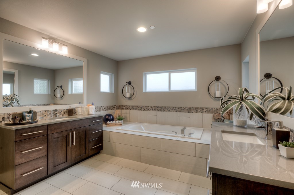 8843 Northeast 202nd Place, Unit 9 Bothell, WA 98011 - Photo 20 of 22 Gallery Image 20