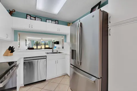 $219,000 | 4708 Lucerne Lakes Boulevard East, Unit 104, Lake Worth, FL 33467