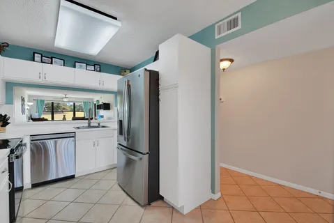 $219,000 | 4708 Lucerne Lakes Boulevard East, Unit 104, Lake Worth, FL 33467