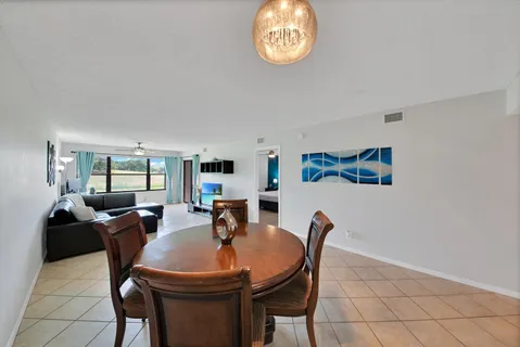 $219,000 | 4708 Lucerne Lakes Boulevard East, Unit 104, Lake Worth, FL 33467