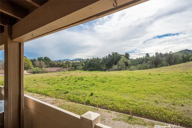 $580,000 | 26283 Rainbow Glen Drive, Newhall, CA 91321