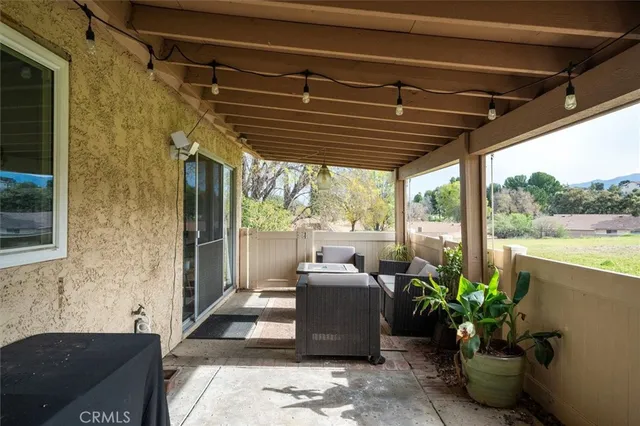 $580,000 | 26283 Rainbow Glen Drive, Newhall, CA 91321