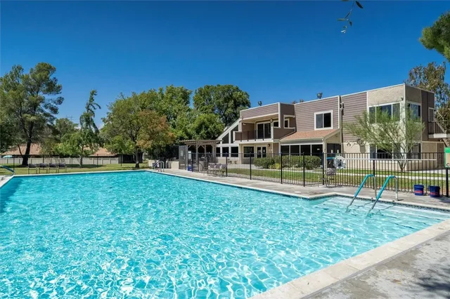 $580,000 | 26283 Rainbow Glen Drive, Newhall, CA 91321