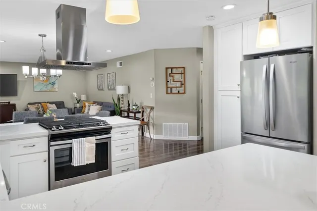 $580,000 | 26283 Rainbow Glen Drive, Newhall, CA 91321